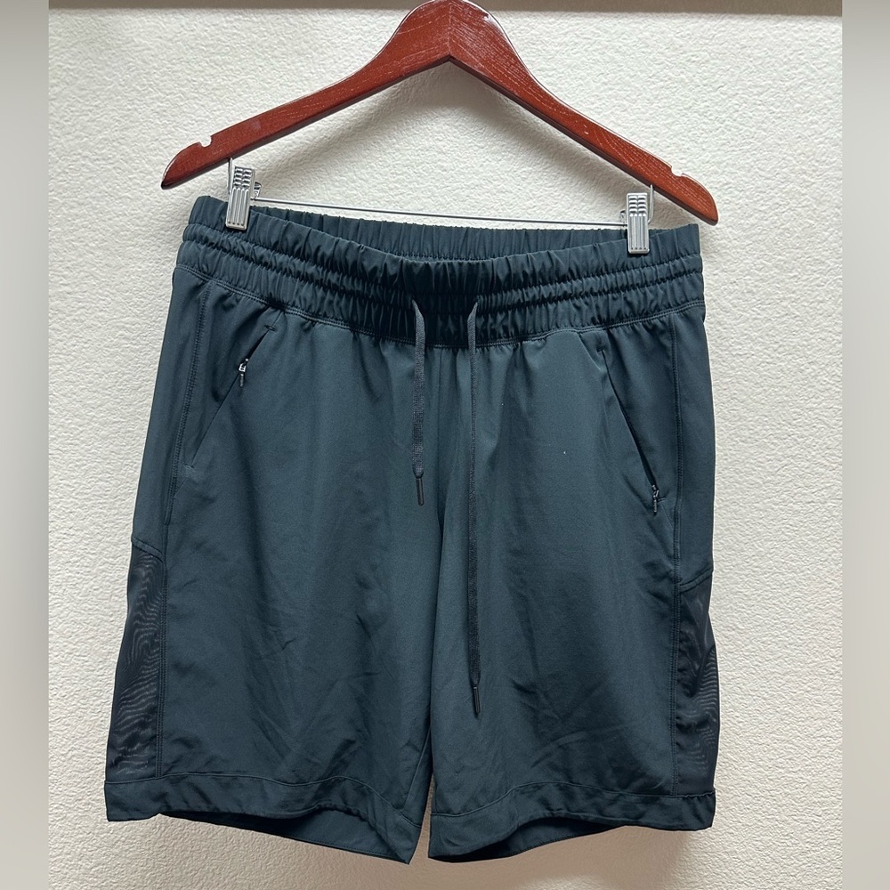 Zella Outside Adventure Bermuda Shorts - Picture 2 of 7